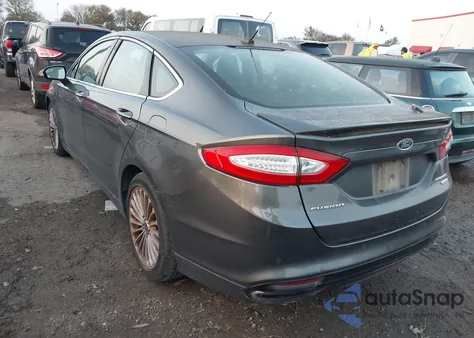 2016 Ford Fusion Titanium z USA, uszkodzony, nr VIN 3FA6P0K9XGR117621